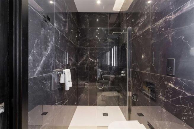 156830_27391364_IMG_113_0000_max_656x437